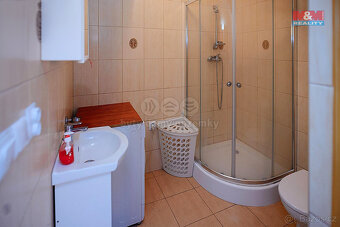Prodej rodinného domu, 324 m², Libušín, ul. Máchova - 19