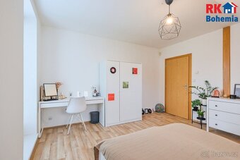 Prodej rodinného domu 5+1 se zahradou u centra města Český B - 19