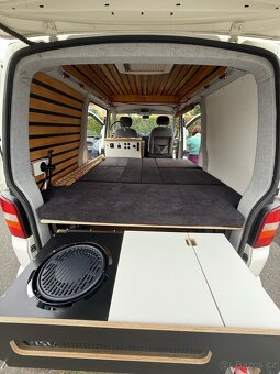VW Transporter T5 obytňák - 19