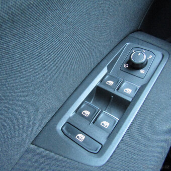 Volkswagen Touran 2,0TDi 110kw, DSG, 2016, Comfort, FULL LED - 19