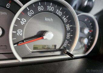 Kia Sorento 2.5-TAŽNÉ-AUTOMAT-KŮŽE-SENZORY1 - 19