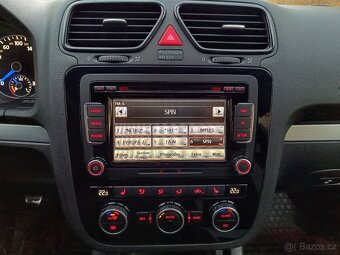 Volkswagen Scirocco R 265PS rok 2012, manuál - 19