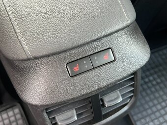 Ford Mondeo 2.0 Ecoblue 110kW TITANIUM - 19