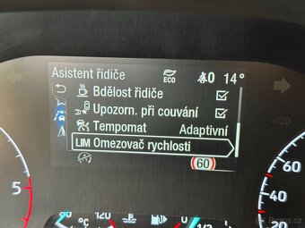 Ford Tourneo Connect XL 1.5 TDCi 7-miestny - 19