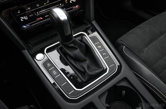 Volkswagen Passat Variant 2.0 TDI EVO Elegance DSG - 19