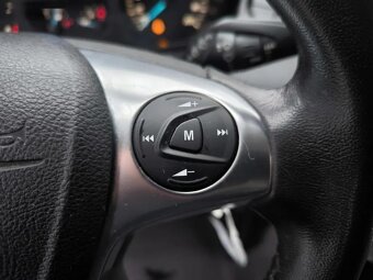 Ford Transit Custom, 2.0 TDCi L2H1 9 míst - 19