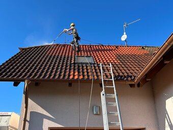 Čištění střech, fasád, dlažeb, FVE panelů - Kolín - 19