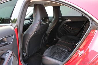 Mercedes-Benz CLA Kupé 180 AMG Line A/T - 19