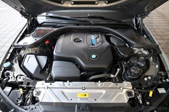 BMW 330e xDrive M Sport 4x4 - 19