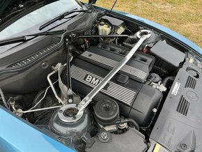 Kabriolet BMW Z4 Z85 3.0i manuál - 2004 - 147900km - - 19