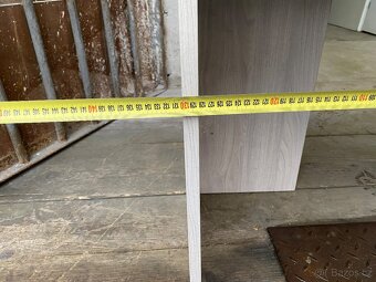 Kancelářský stůl, pěkný, včetně šuplíků; více kusů i dekorů - 19