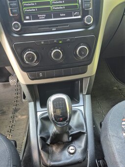 Škoda Yeti 2.0 TDI 4x4 top stav - 19