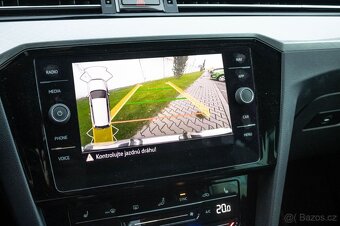 Volkswagen Passat Variant 2.0 TDI Elegance DSG - 19