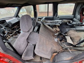 Jeep Grand Cherokee - 19