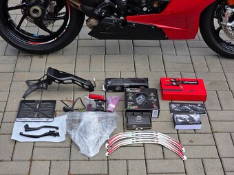 MV Agusta F3 R 800, původ ČR, servisní knížka, záruka - 19