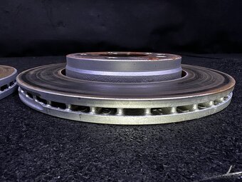 VW Transporter T6 T6.1 Brzdy komplet  Kotouce Desticky - 19