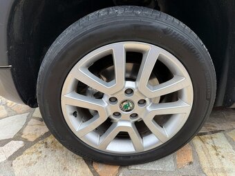 Škoda Yeti,  2.0 TDI 103KW 4X4 ROZVODY 2 x sada kol - 19