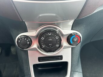 FORD FIESTA 1.2 - 19
