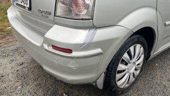 2004 Toyota corolla verso 2.0 d-4d 85 kw - 19