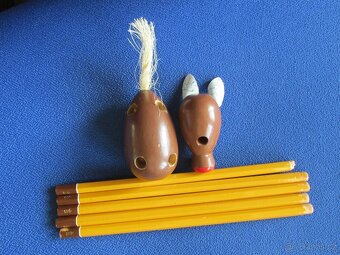 TUHY DO VERSATILEK - 19