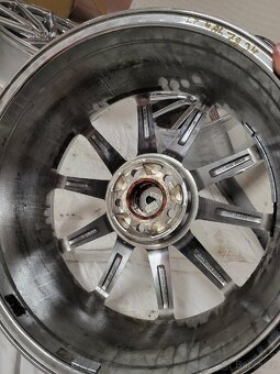 Alu kola (6x) CSS 10 r20 lexani chrome (Mercedes Benz) - 19