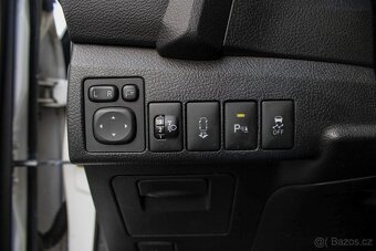 Toyota Auris 2.0 l D-4D DPF Active - 19