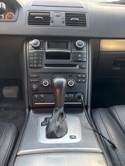 Volvo XC90 D5 136kw AWD,2007,automat - 19
