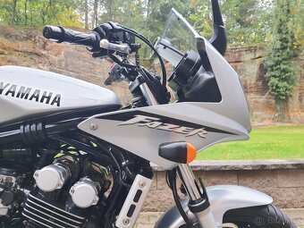 Yamaha FZS 600 Fazer 49.000,- Kč - 19