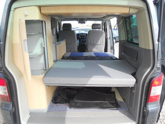 Volkswagen California 2.5 TDi 96Kw 4motion - 19