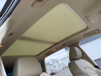 Škoda Superb 2 kombi SCOUT 2.0 TDI 125 KW, 4x4, 12/2012 - 19