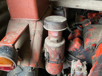 TRAKTOR RS09 4válec - 19