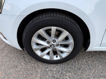 Octavia combi 3 1.4 tsi 110 kw navi 130000 km - 19