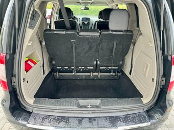 LANCIA VOYAGER 2.8CRD GOLD STOWnGO 7 míst - 19