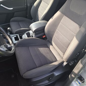Ford galaxi 2.0tdcir.v.2012 7míst - 19