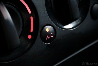 Suzuki SX4 1.6i 16v 88kW     68 000 km - 19
