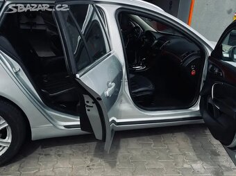 Opel Insignia Sports Tourer 2,0CDTi  SW 4X4 automat  120KW C - 19