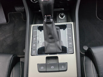Škoda Superb, 2.0TDI 147kW L&K Matrix Webast - 19