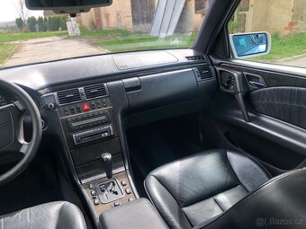 Mercedes Benz W210 E420 V8 - 19