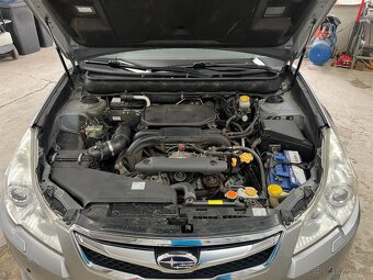 Subaru Legacy/Outback AWD Aut. Lineatronic od 1.majitele - 19