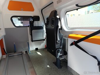 Ford Transit Custom Sanitní vůz - 19