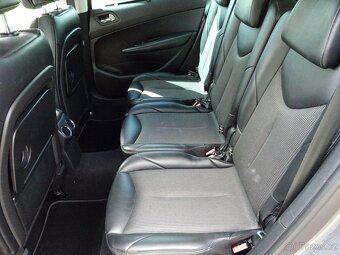 Peugeot 308 SW - 1,6 i ,GARANCE KM, 7 MÍST - 19