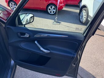 Ford S-MAX 2.0 TDCi Titanium - 19