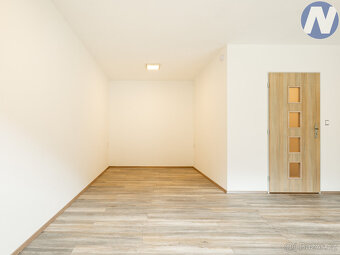 Prodej komerčního objektu, Komenského, Husinec - 19