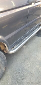 LAND ROVER DISCOVERY 2 - 19