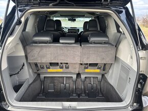 Toyota Sienna SE motor 3.5 V6, 8 místná s odpisem DPH - 19