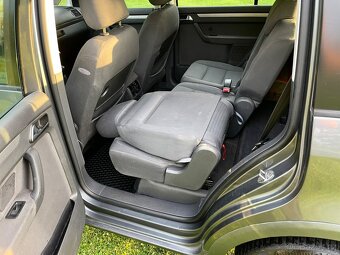 ►► VOLKSWAGEN TOURAN 2.0 TDI • NOVÁ STK ◄◄ - 19