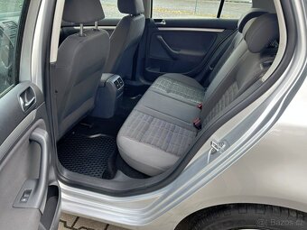 Volkswagen Golf 1.6 MPi - 19