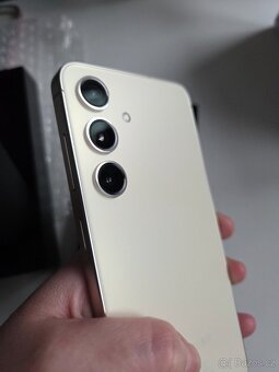 Samsung Galaxy S24, 8/256GB, Amber Yellow, stav jako nový - 19