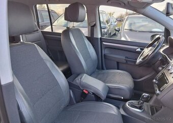 Volkswagen Touran 2.0 TDI DSG, Klima, Tažné.serv nafta - 19