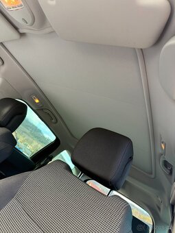 PEUGEOT 5008 1.6 16V 115kW-2010-126.421KM-KLIMA,PANO,HEAD UP - 19